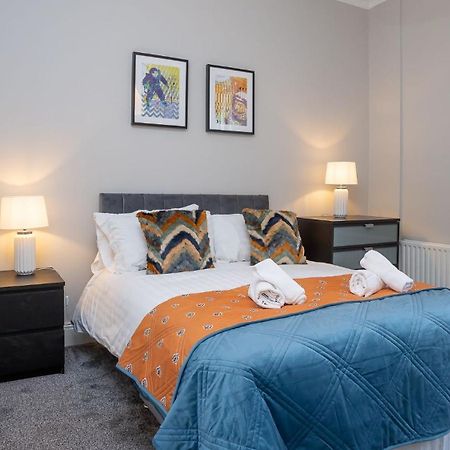 Queens Large 2 Bdr & 1 Bdr Apartments By Belfast City Breaks 외부 사진
